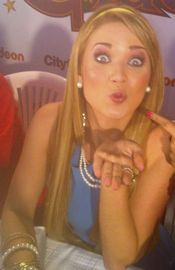 도스 라모스 (보고타, 콜롬비아에서 사인회)