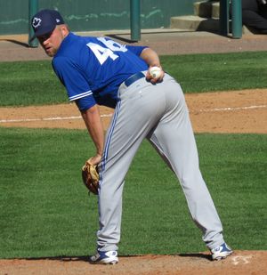 스파크맨, 2017년 토론토 블루 제이스의 스프링 트레이닝에서 투구하고 있다.