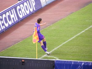 라치오를 상대로 코너킥을 하는 몬톨리보