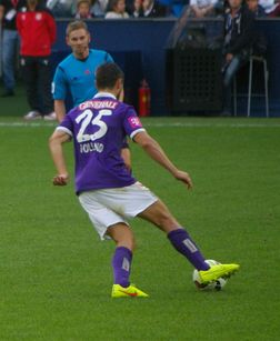 2014년 오스트리아 빈에서 활동하는 홀랜드(오른쪽)