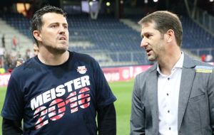 가르시아와 슈투름 그라츠의 감독 프란코 포다 (2016년 5월)