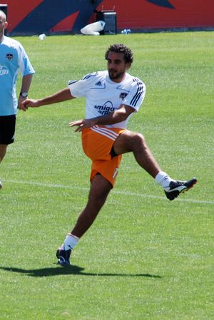 드웨인 드 로자리오는 휴스턴의 결승골을 기록했고, MLS컵 MVP로 선정되었다.