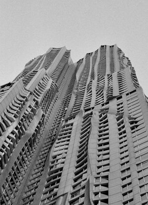 더 자세한 건물 외관