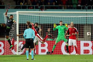 헤네시 (2016년 10월 오스트리아와의 경기)