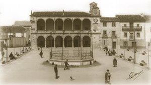 비야로블레도 광장(1955년경)