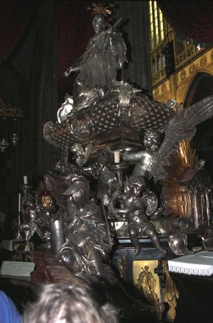 성 비투스 대성당에 있는 성 요한 네포무크의 무덤