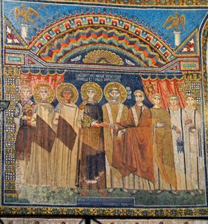 콘스탄티누스 4세와 그의 가족, 황실 인물들의 모자이크. 상단 문구는 CONSTANTINUS MAIOR IMPERATOR - HERACLII ET TIBERII IMPERATOR 이다.