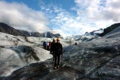 스비나펠스요쿨에서 빙하 하이킹