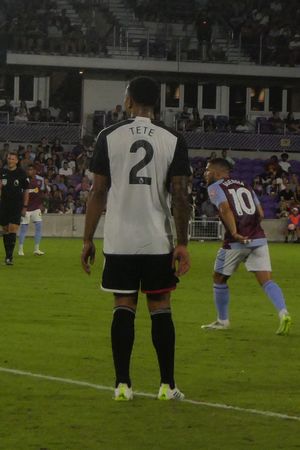 2023년 풀럼에서 뛰고 있는 테테