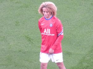 2020년 파리 생제르맹 소속의 시몬스