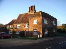 새뮤얼 링컨의 할아버지 리처드 링컨의 집, 영국 노퍽 스원턴 몰리. 오늘날 마을의 펍.