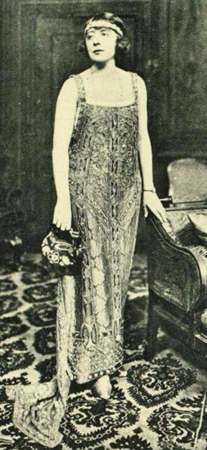 1922년, The Laughing Lady에서