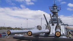 로스앤젤레스 항에서 박물관으로 공개된 아이오와 (2015년 5월)