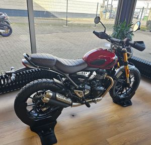 오버하우젠, 독일에서 열린 2023 트라이엄프 스크램블러 400 X