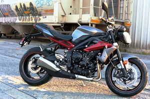 2014 트라이엄프 스트리트 트리플 R