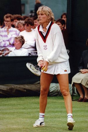 캐롤라인 비스, 1989