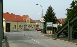 부르겐란트의 Wimpassing (Vimpác)과 니더외스터라이히의 Wampersdorf (Pottendorf 자치단체) 사이의 라이타 다리