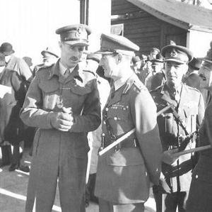 로저 에반스 소장, 존 크로커 중장, 미드 에드워드 데니스 소장 (왼쪽부터)