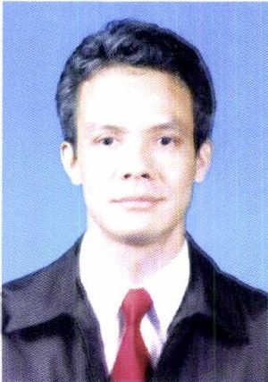 간자르 프라노워의 2004년 인민대표협의회 의원 공식 초상화.