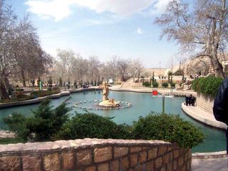 베슈 가르다슈}}