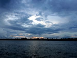 후글리강, 세람포레