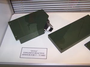 T-72 MBT용 반응 장갑 "DYNA"