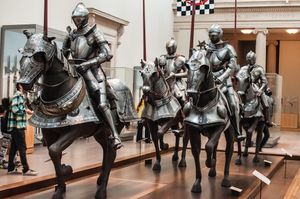 NYC Metropolitan Museum에 전시된 갑옷