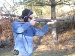 레밍턴 나일론 66 .22 림파이어 반자동 소총