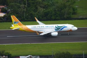 레가스피 공항에 있는 세부 퍼시픽 에어버스 A320