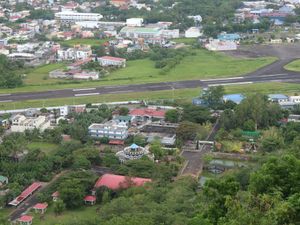레가스피 공항 활주로