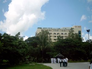 데 라 살레 의과대학 및 보건과학 연구소