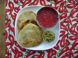 말라와치, 예멘 유대인들이 흔히 만드는 납작한 빵