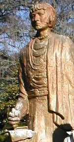 오세올라가 칼로 조약을 찌르는 모습. 플로리다주 실버스프링스의 조각상