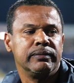 라사드 샤비는 팀을 이끌고 튀니지 컵에서 우승했다.