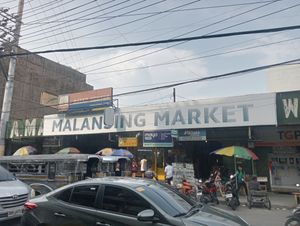 상간다안의 말란싱 시장