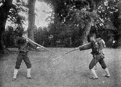 20세기 초기의 총검 격투 훈련 모습 (일본 육군의 30년식 보병총, 1903년경)