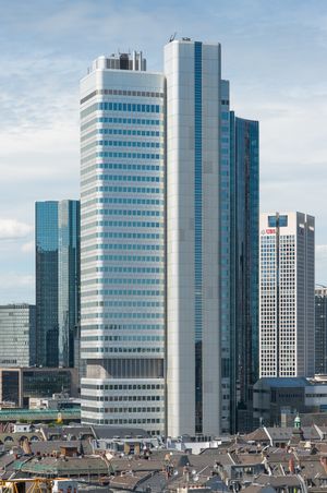 1978년 실버투름은 드레스드너 은행 본사의 일부였다