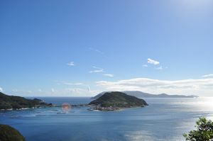 근처 전망대에서 바라본 카시와지마 섬의 모습.