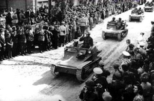 1940년 크라이오바 조약으로 불가리아에 합병된 남도브루자 지역으로 불가리아군 전차가 진주하는 모습