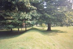 뉴어크 토루군 대환상 토루의 일부