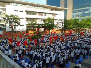 하노이의 한 고등학교 개학식 모습