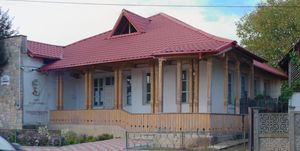 이온 루카 카라지알레의 고향에 있는 기념관