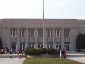 셔보이건 시립 강당 및 무기고(Sheboygan Municipal Auditorium and Armory), 레드 스킨스의 경기장
