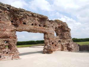 비로코니움 목욕탕 유적 (현재는 록세터로 알려진 위치). 이곳은 한때 로마 브리튼에서 4번째로 큰 도시였다.