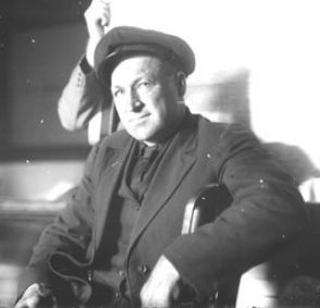 댄 시비(Dan Seavey)는 20세기 초 오대호에서 활동한 해적이었다.