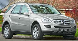 메르세데스-벤츠 M 클래스(전기형) 정측면