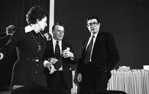 1976년 자유민주당 전당대회에서 (맨 오른쪽)