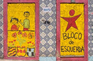 리스본 라투의 빈집 외관에 그려진 좌파연합의 그래피티