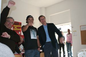 프란시스쿠 로우상과 페르난두 로자스가 2005년 지방 선거 선거 운동 중.