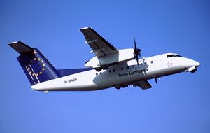 팀 루프트한자 도색의 아우크스부르크 항공 봄바디어 대시 8-100(1999년)